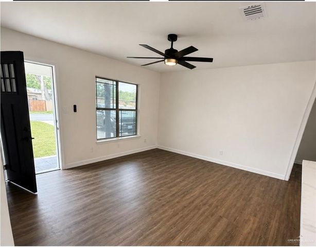 504 W Jones Avenue, Pharr, TX 78577