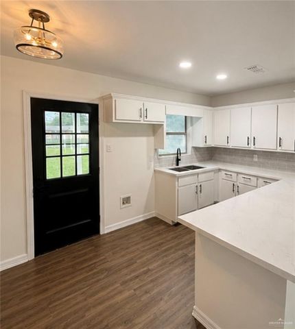 504 W Jones Avenue, Pharr, TX 78577