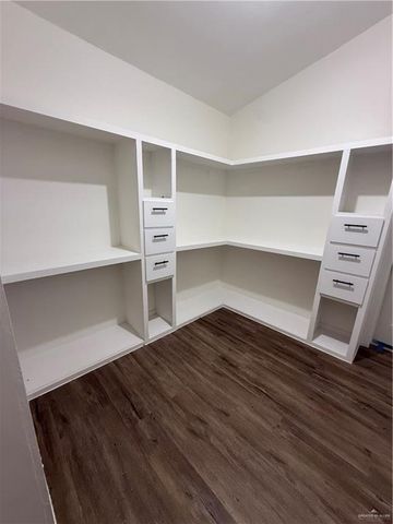 504 W Jones Avenue, Pharr, TX 78577