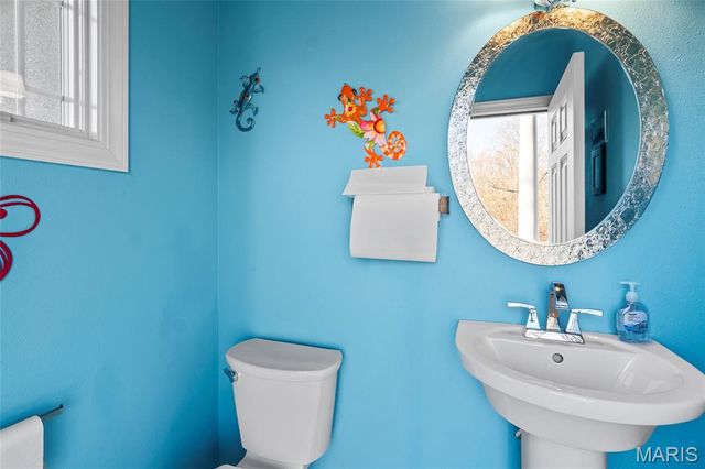 3051 Bella Vista Ct, Highland, IL 62249