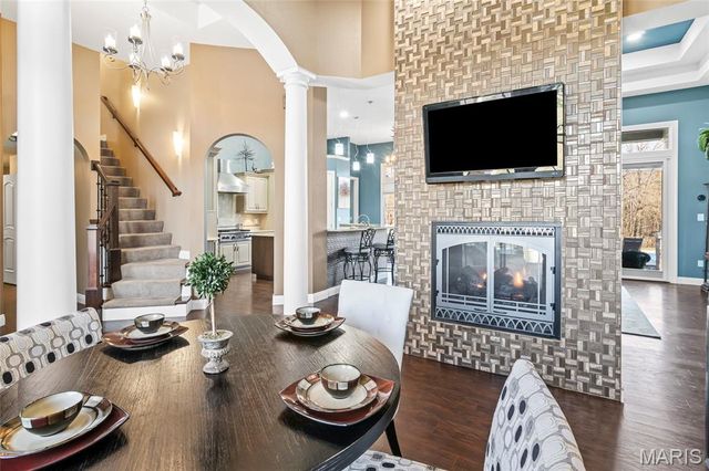 3051 Bella Vista Ct, Highland, IL 62249