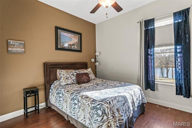 3051 Bella Vista Ct, Highland, IL 62249