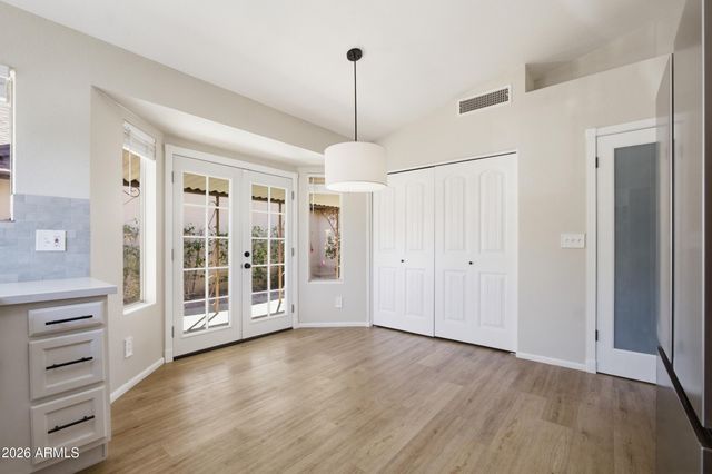 8520 W PALM Lane 1130, Phoenix, AZ 85037