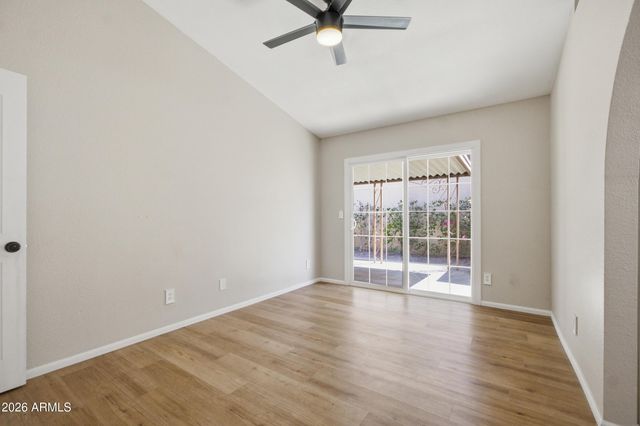 8520 W PALM Lane 1130, Phoenix, AZ 85037