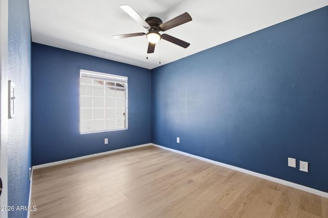 8520 W PALM Lane 1130, Phoenix, AZ 85037