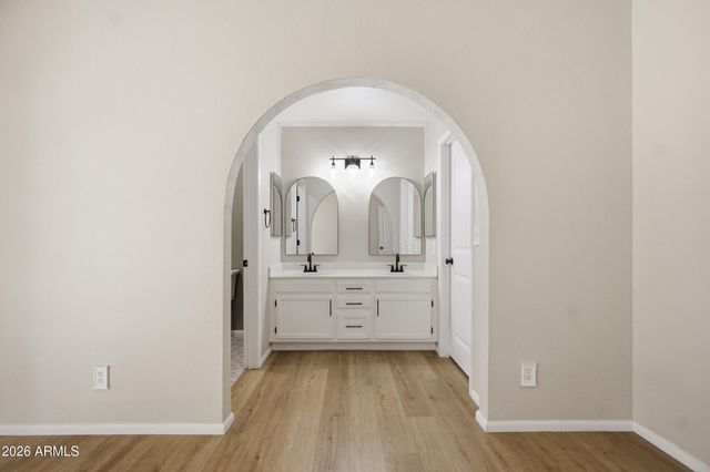 8520 W PALM Lane 1130, Phoenix, AZ 85037