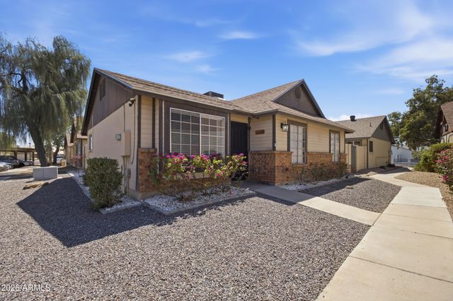 8520 W PALM Lane 1130, Phoenix, AZ 85037