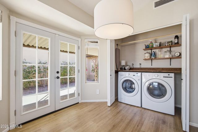 8520 W PALM Lane 1130, Phoenix, AZ 85037