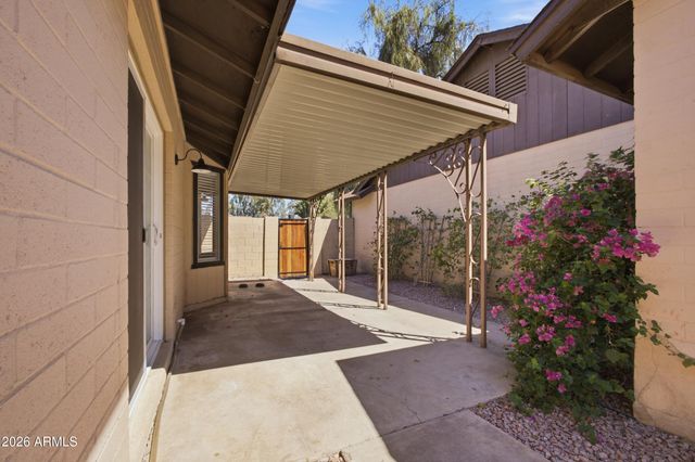 8520 W PALM Lane 1130, Phoenix, AZ 85037