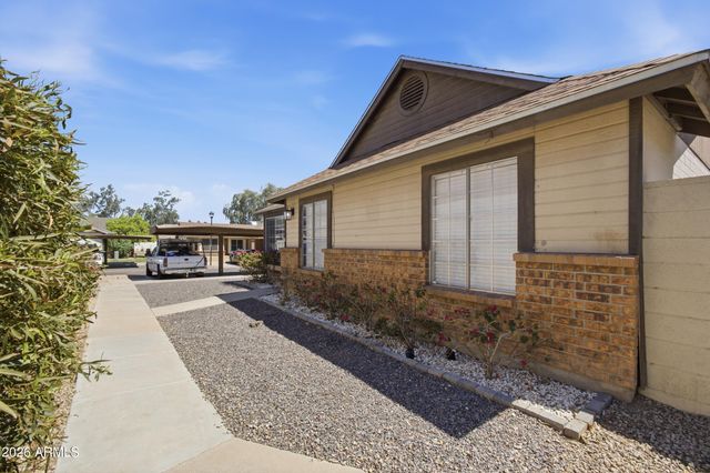 8520 W PALM Lane 1130, Phoenix, AZ 85037