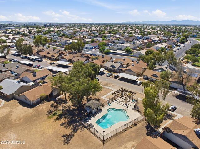 8520 W PALM Lane 1130, Phoenix, AZ 85037