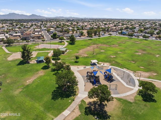 8520 W PALM Lane 1130, Phoenix, AZ 85037