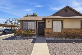 8520 W PALM Lane 1130, Phoenix, AZ 85037