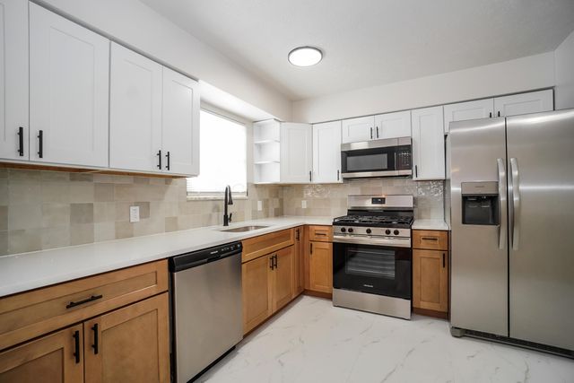 3391 Compton Drive, Columbus, OH 43219