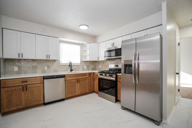 3391 Compton Drive, Columbus, OH 43219