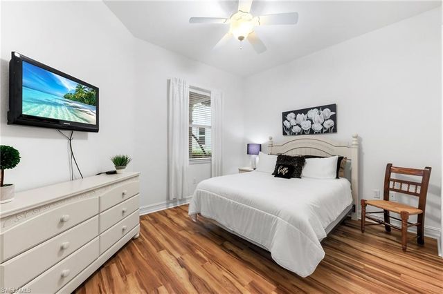 6057 Ashford LN # 402, Naples, FL 34110