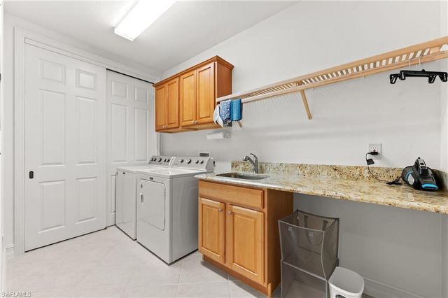 6057 Ashford LN # 402, Naples, FL 34110