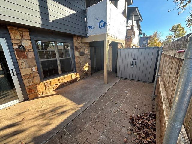 14417 N Pennsylvania Avenue 17B, Oklahoma City, OK 73134