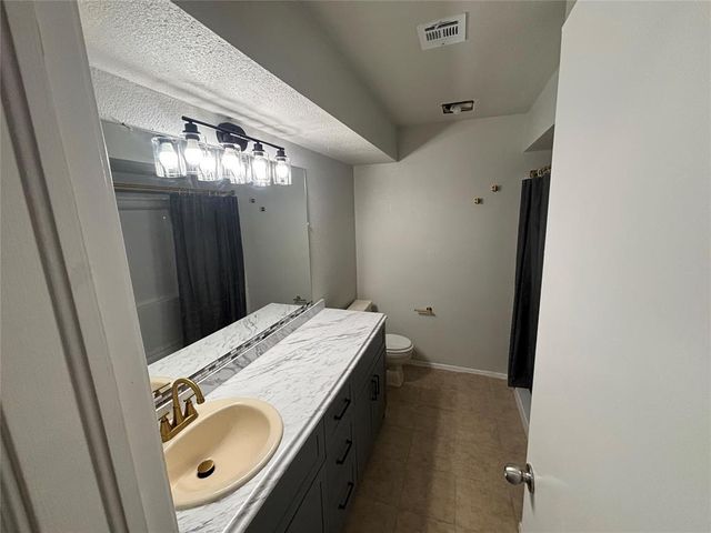 14417 N Pennsylvania Avenue 17B, Oklahoma City, OK 73134