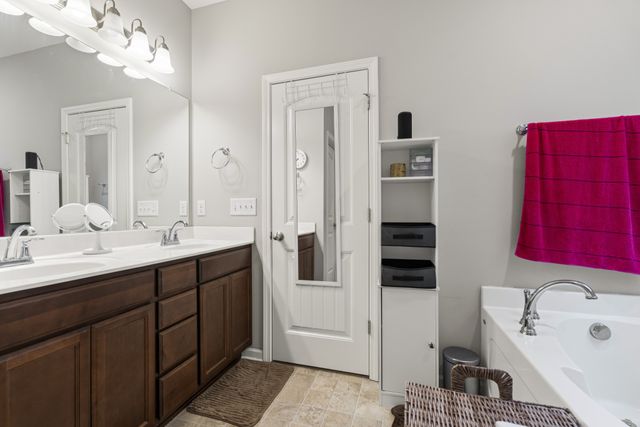 228 Eusa Cantrell Ln, Smyrna, TN 37167