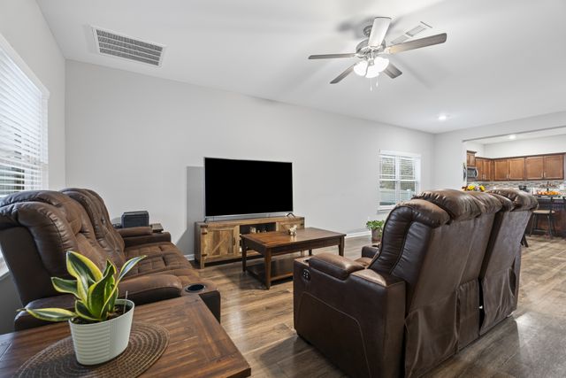 228 Eusa Cantrell Ln, Smyrna, TN 37167