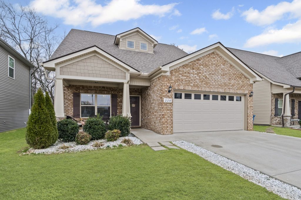 228 Eusa Cantrell Ln, Smyrna, TN 37167