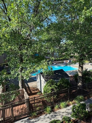 70 Shrewsbury Green Drive K, Shrewsbury, MA 01545