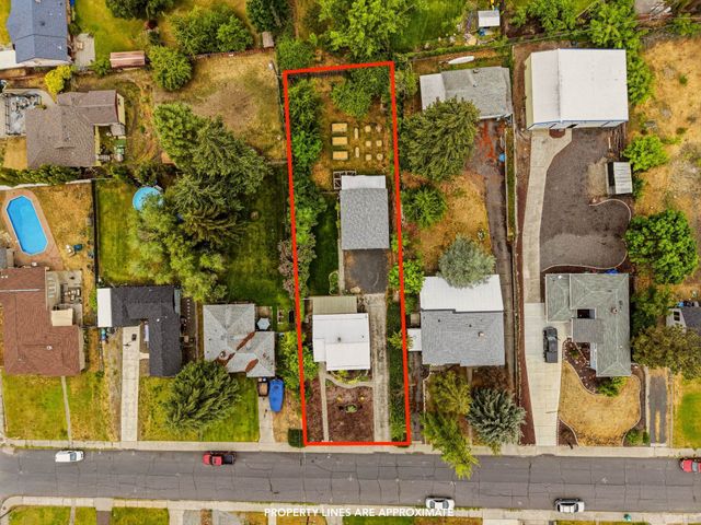 3418 W Queen Pl, Spokane, WA 99205