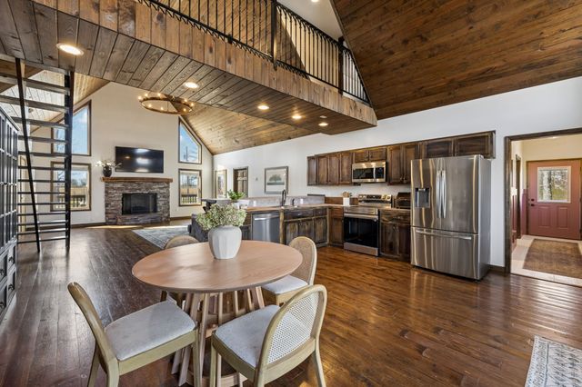 267 Switzerland Rd, Hohenwald, TN 38462