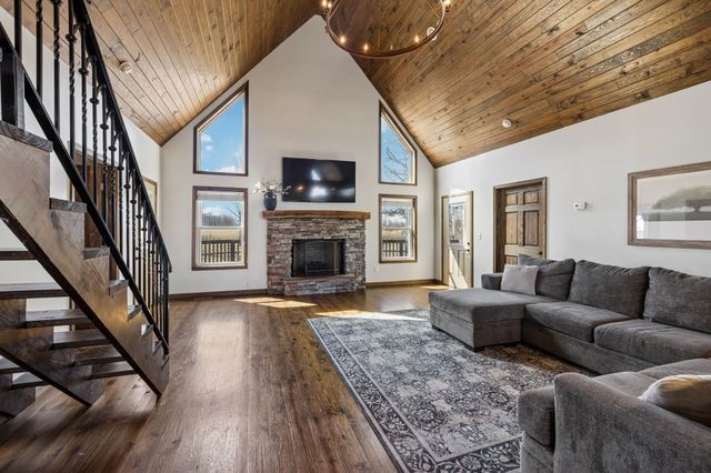 267 Switzerland Rd, Hohenwald, TN 38462