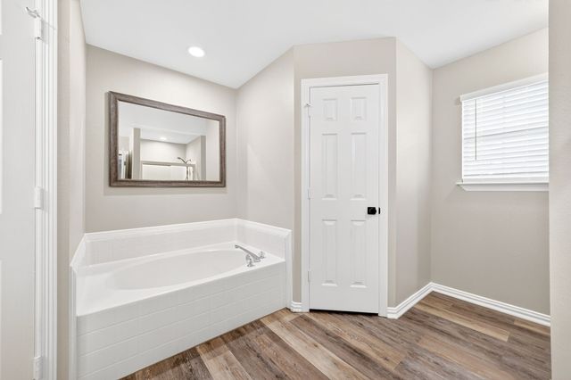 1665 Nottingham Drive, Kaufman, TX 75142