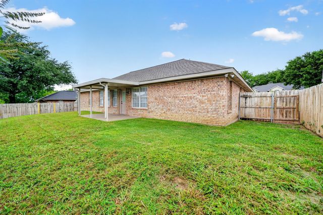 1665 Nottingham Drive, Kaufman, TX 75142