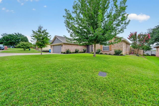 1665 Nottingham Drive, Kaufman, TX 75142