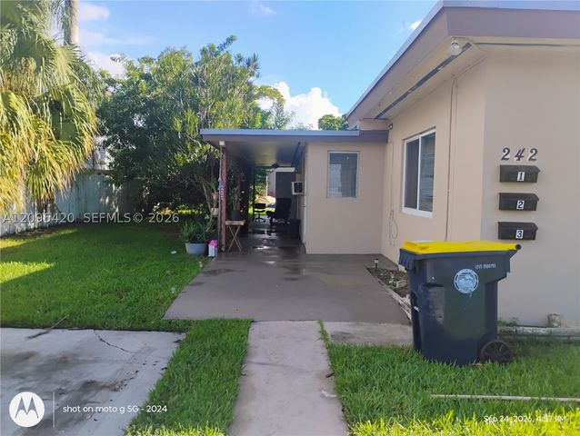 242 SE Park St 2, Dania Beach, FL 33004