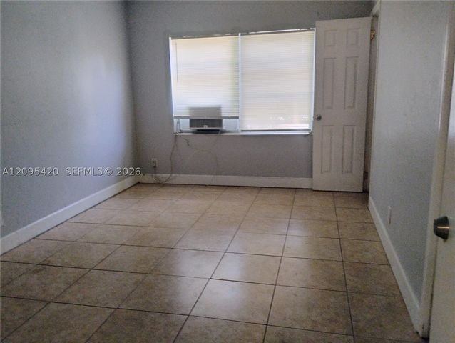242 SE Park St 2, Dania Beach, FL 33004