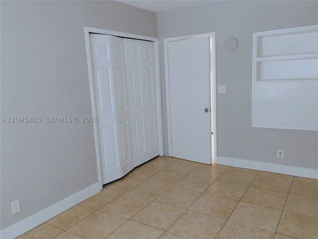 242 SE Park St 2, Dania Beach, FL 33004