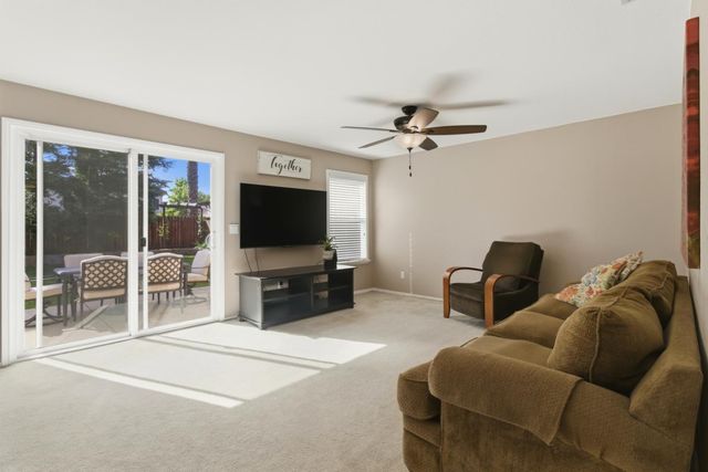 10909 Wethersfield Dr, Mather, CA 95655