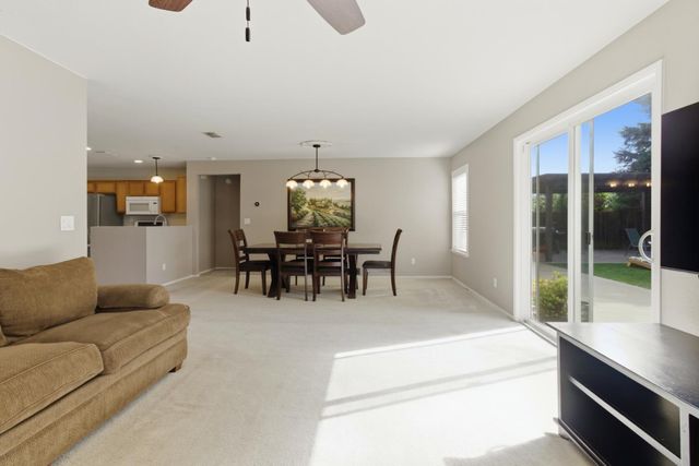 10909 Wethersfield Dr, Mather, CA 95655