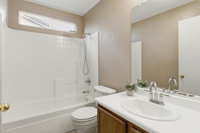 10909 Wethersfield Dr, Mather, CA 95655