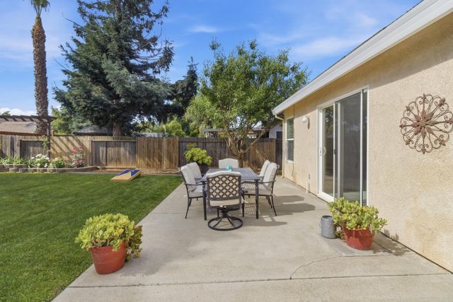 10909 Wethersfield Dr, Mather, CA 95655