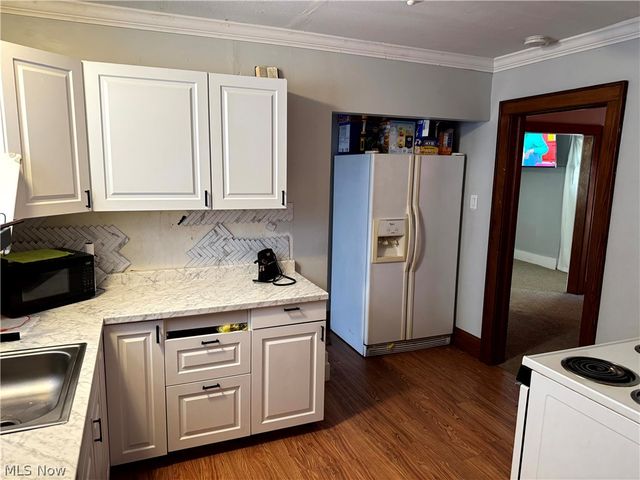 1170 Lily Street, Akron, OH 44301