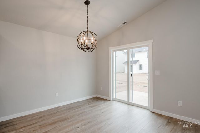 3716 E Syracuse St, Nampa, ID 83686