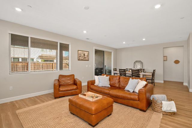 6669 Kaweah Ln, Stockton, CA 95219