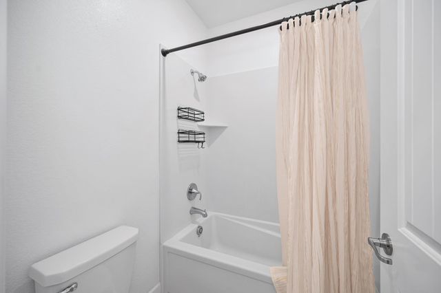 6669 Kaweah Ln, Stockton, CA 95219