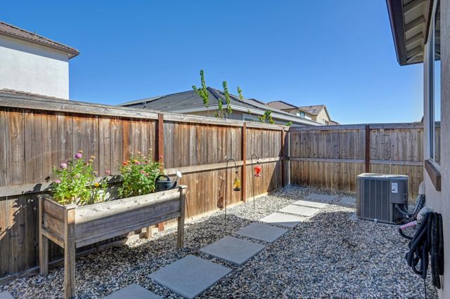 6669 Kaweah Ln, Stockton, CA 95219