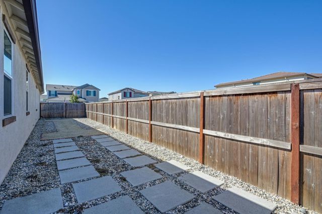 6669 Kaweah Ln, Stockton, CA 95219