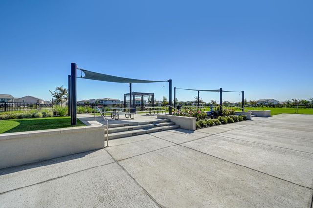 6669 Kaweah Ln, Stockton, CA 95219