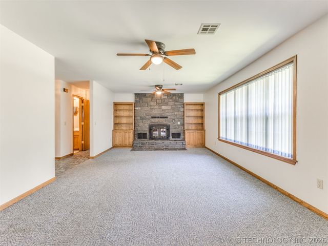 32069 Meadow Lane, Mannford, OK 74044