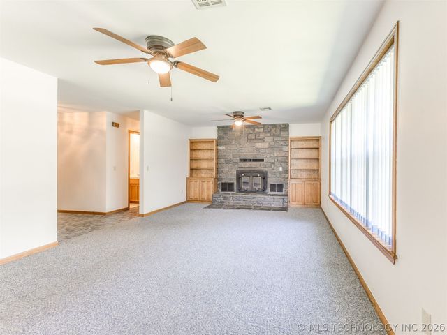 32069 Meadow Lane, Mannford, OK 74044