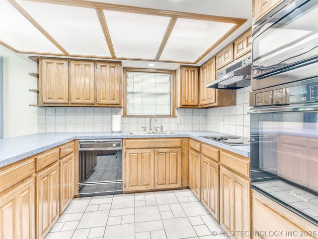 32069 Meadow Lane, Mannford, OK 74044